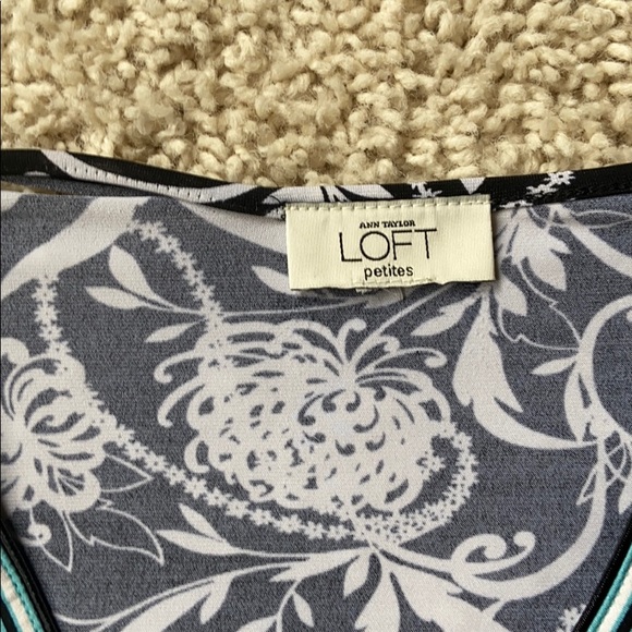 Loft Petite Blouse - Picture 3 of 4